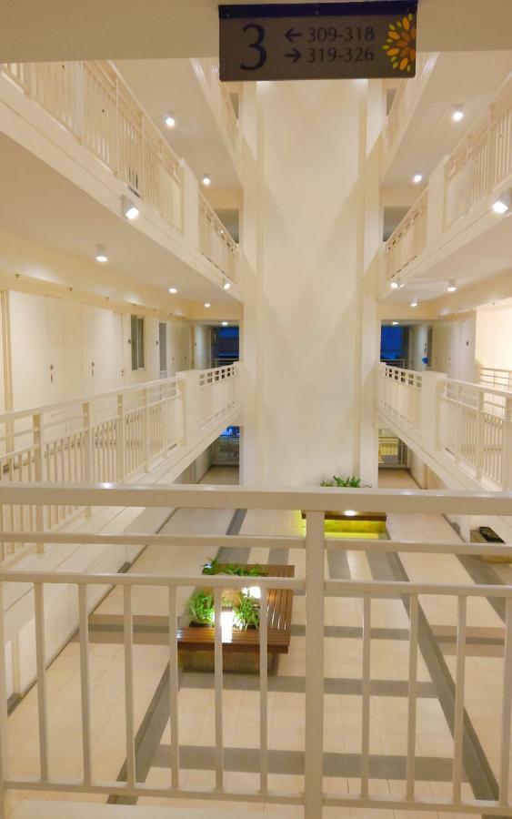 Serendipity Place @Celandine Caloocan Buitenkant foto